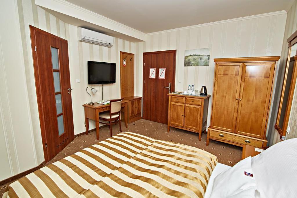 Hotel Soccer Sport Radomsko Ngoại thất bức ảnh